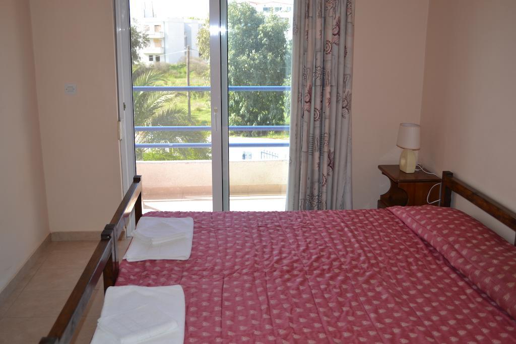 Petasos Apartments 1 Jenadi Pokój zdjęcie