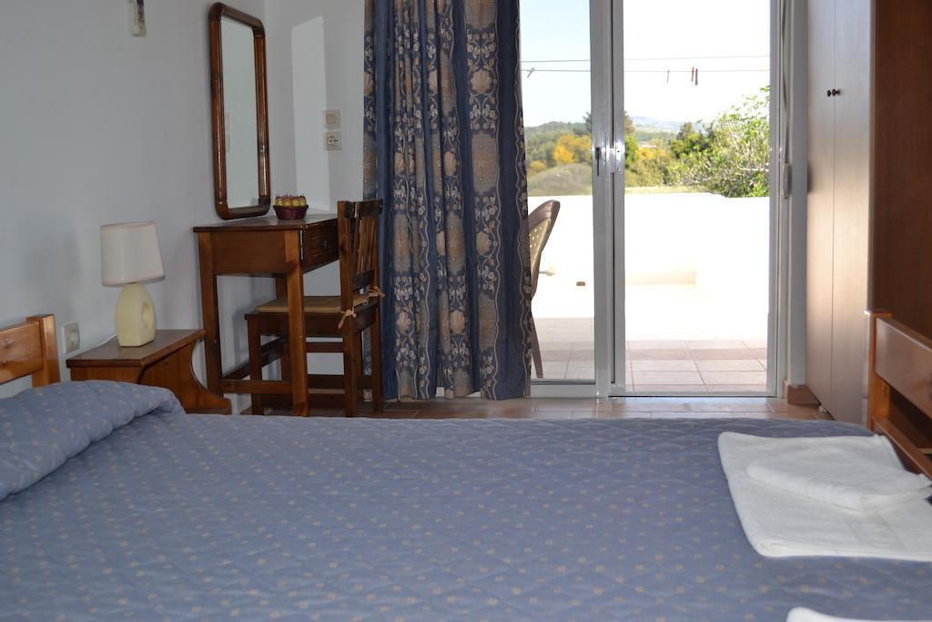 Petasos Apartments 1 Jenadi Pokój zdjęcie