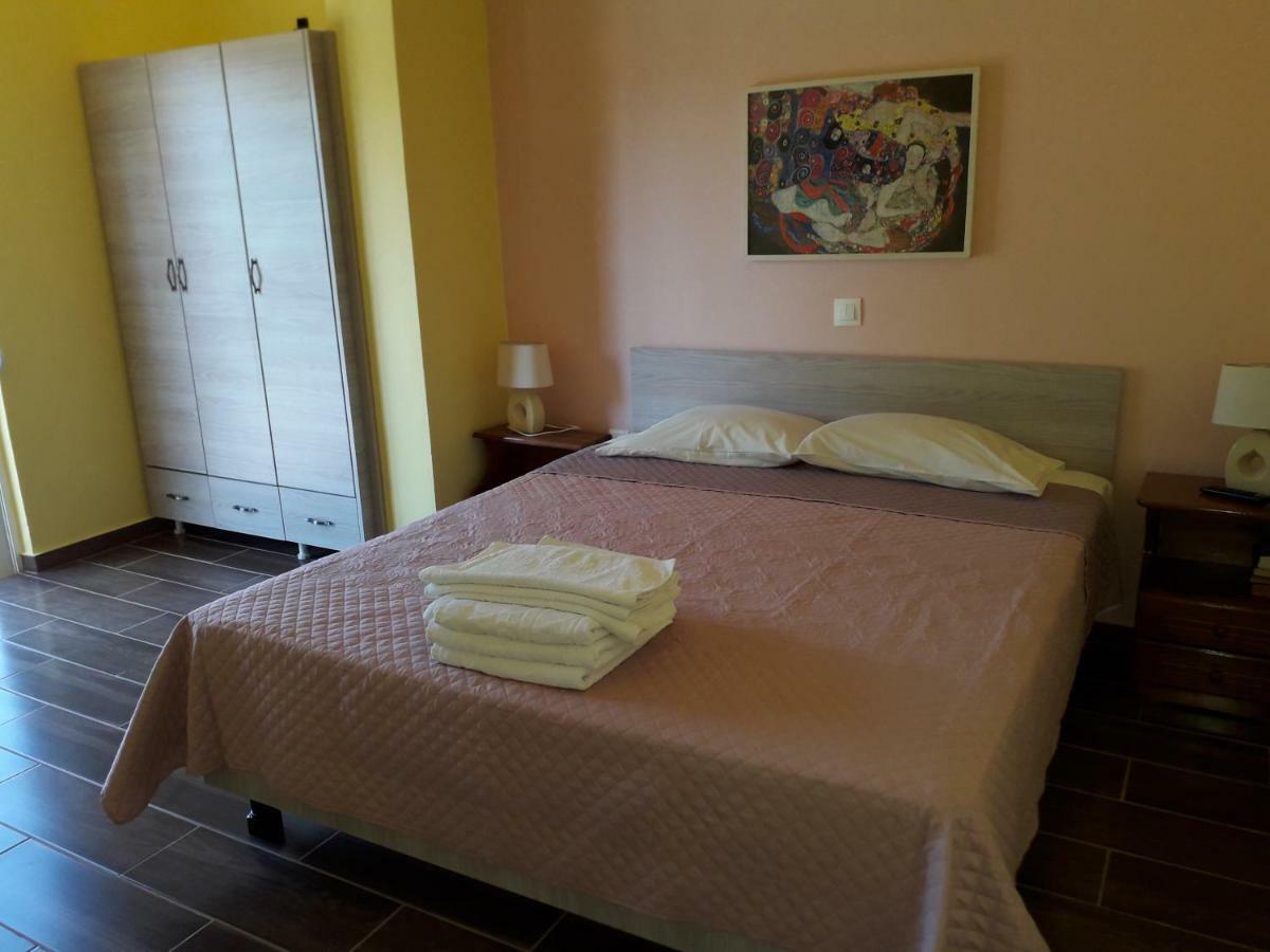 Petasos Apartments 1 Jenadi Zewnętrze zdjęcie