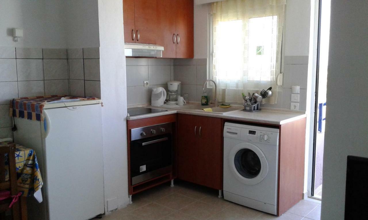 Petasos Apartments 1 Jenadi Zewnętrze zdjęcie